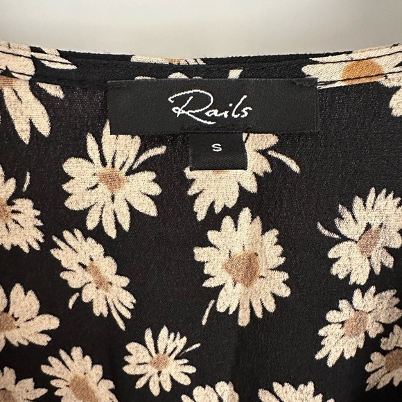 Rails wrap-dress - Picture 2 of 5